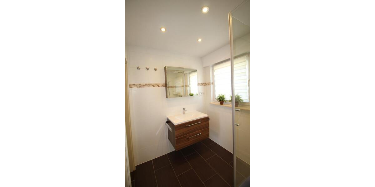 Reihenhaus Hennef (Sieg) - 5.5 Zimmer, 130 m&sup2;, 489.000&euro; | Angebot:25892813