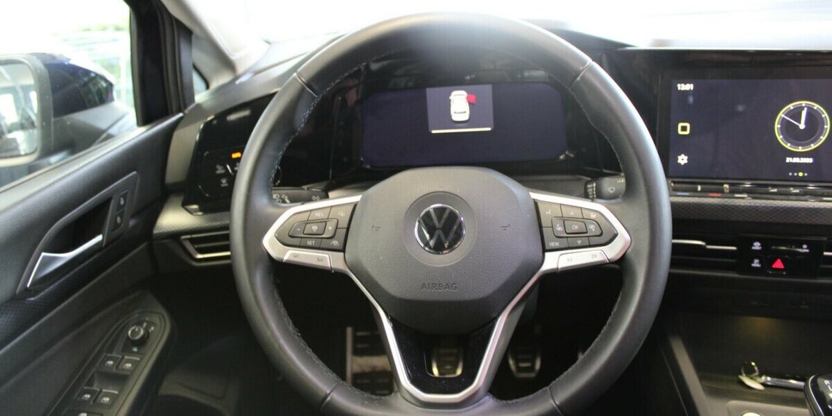 VW Golf VIII 2.0 TDI SCR United 69.468 km 17.980 &euro; Euskirchen 53881