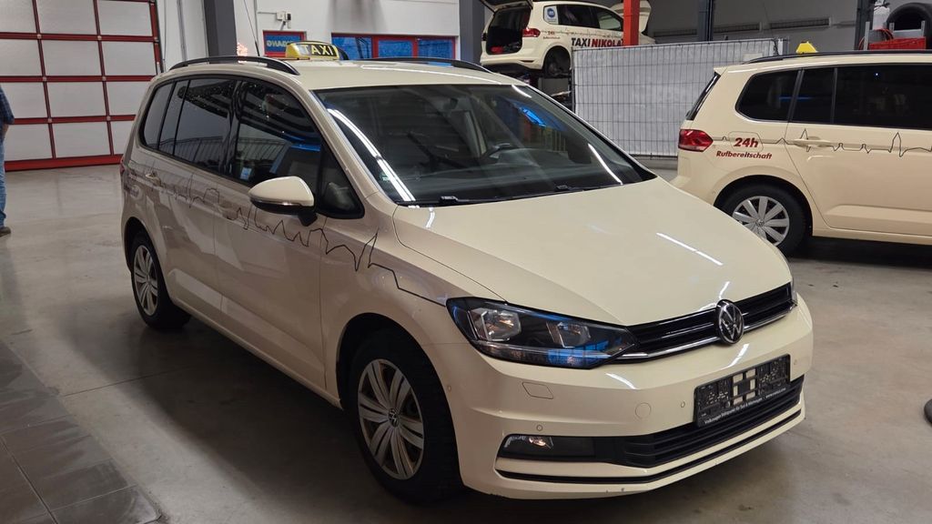 VW Touran 311.073 km 10.480 &euro; Euskirchen 53879