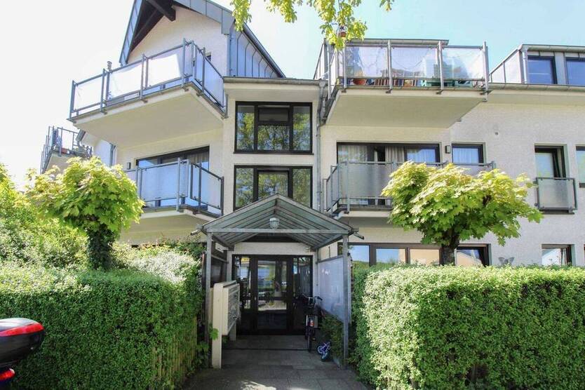Wohnen im Grünen - Charmante 2-Zimmer Wohnung mit Balkon in Bonn-Röttgen