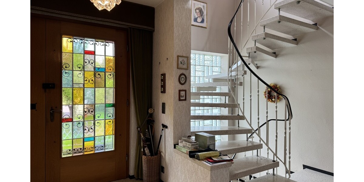 Freistehendes Einfamilienhaus mit großem Grundstück in Ließem - Einfamilienhaus Wachtberg / Ließem Ließem | Angebot:24713302