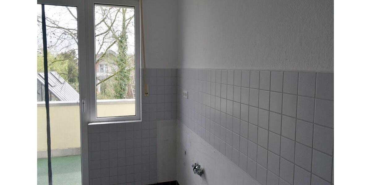 Erdgeschoßwohnung Brühl - 3 Zimmer, 80 m&sup2;, 910&euro; | Angebot:25657171