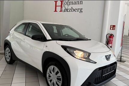 Toyota Aygo (X) 22.365 km 16.490 &euro; Siegburg 53721