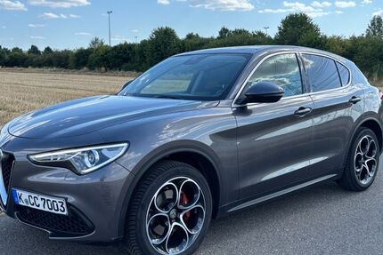 Alfa Romeo Stelvio 77.800 km 22.990 &euro; Köln 50935