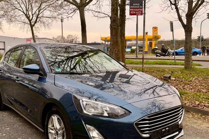 Ford Focus 39.800 km 9.999 &euro; Köln 51107