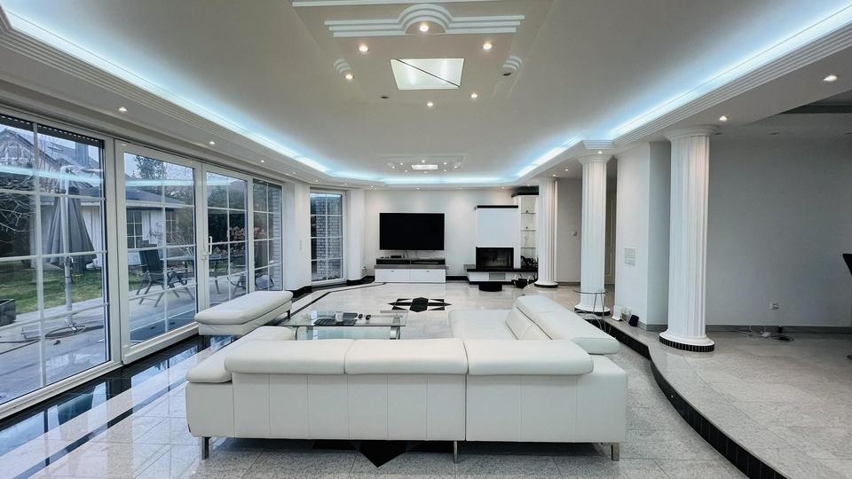 Mehrfamilienhaus, Wohnhaus Köln Lindenthal - 6 Zimmer, 266 m&sup2;, 3.150&euro; | Angebot:25756607