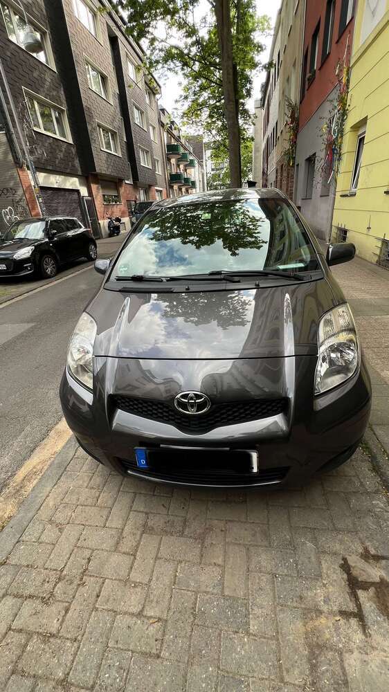 Yaris