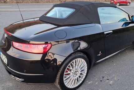Alfa Romeo Spider 220.000 km 12.500 &euro; Königswinter 53639