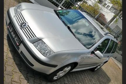 VW Bora 376.500 km 1.000 € Bonn 53229