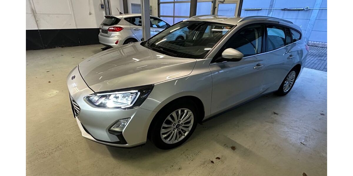 Ford Focus 141.670 km 8.300 &euro; Brühl 50321