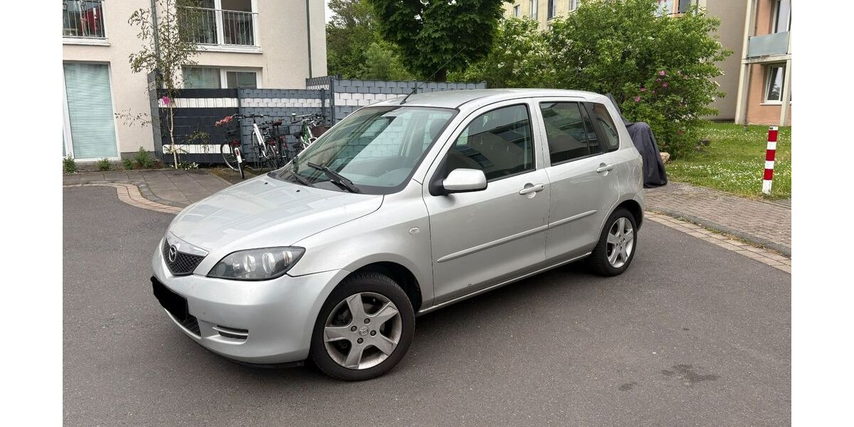 Mazda 2 140.000 km 2.500 &euro; Bonn 53121