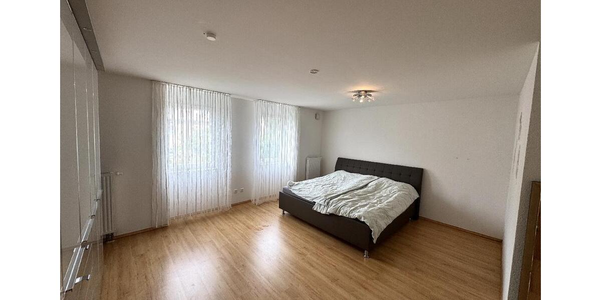 Doppelhaushälfte Königswinter - 4 Zimmer, 124 m&sup2;, 1.700&euro; | Angebot:25143043