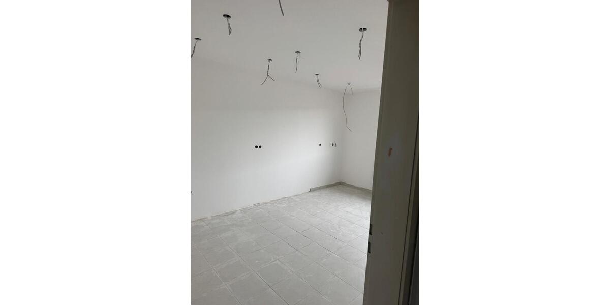 Dachgeschoßwohnung Siegburg - 2 Zimmer, 84 m&sup2;, 1.120&euro; | Angebot:26626435