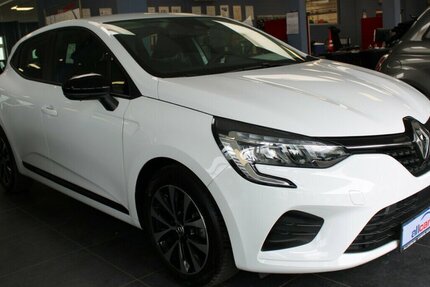 Renault Clio SCe 65 Equilibre 29.040 km 12.480 &euro; Euskirchen 53881