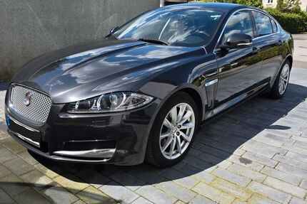 Jaguar XF 264.000 km 8.900 &euro; Bergisch Gladbach 51469
