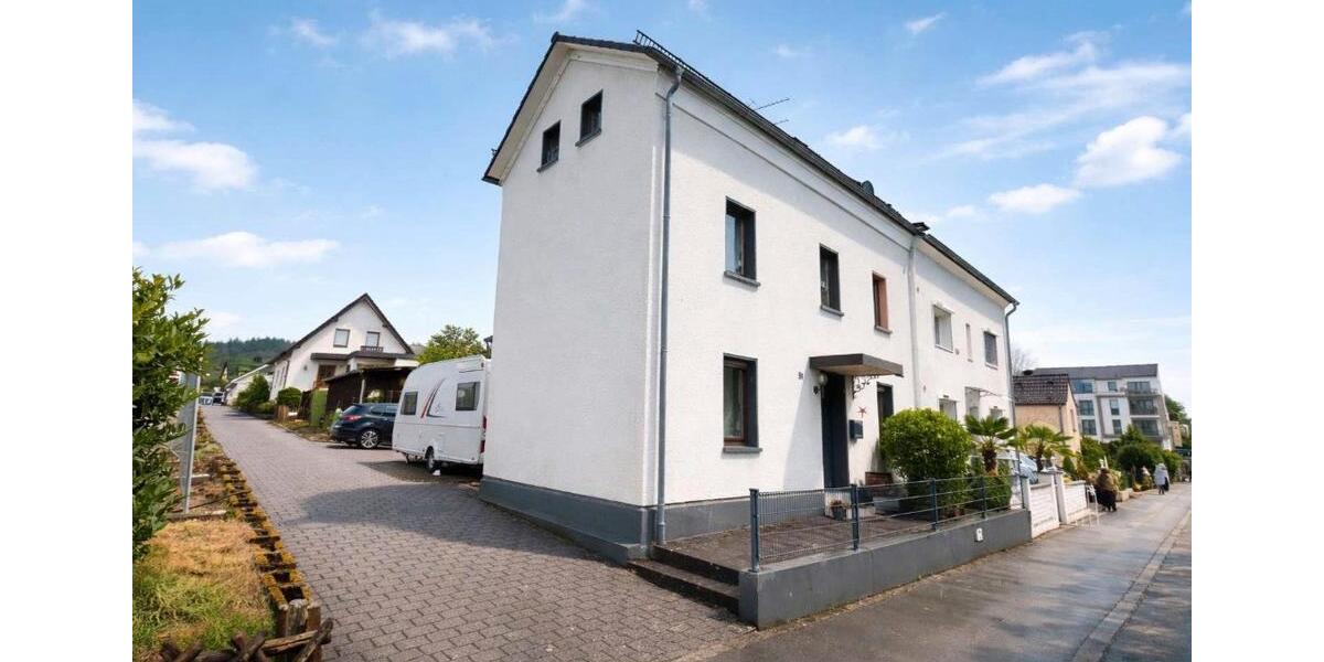 Doppelhaushälfte Siegburg - 8 Zimmer, 161 m&sup2;, 549.000&euro; | Angebot:27232111