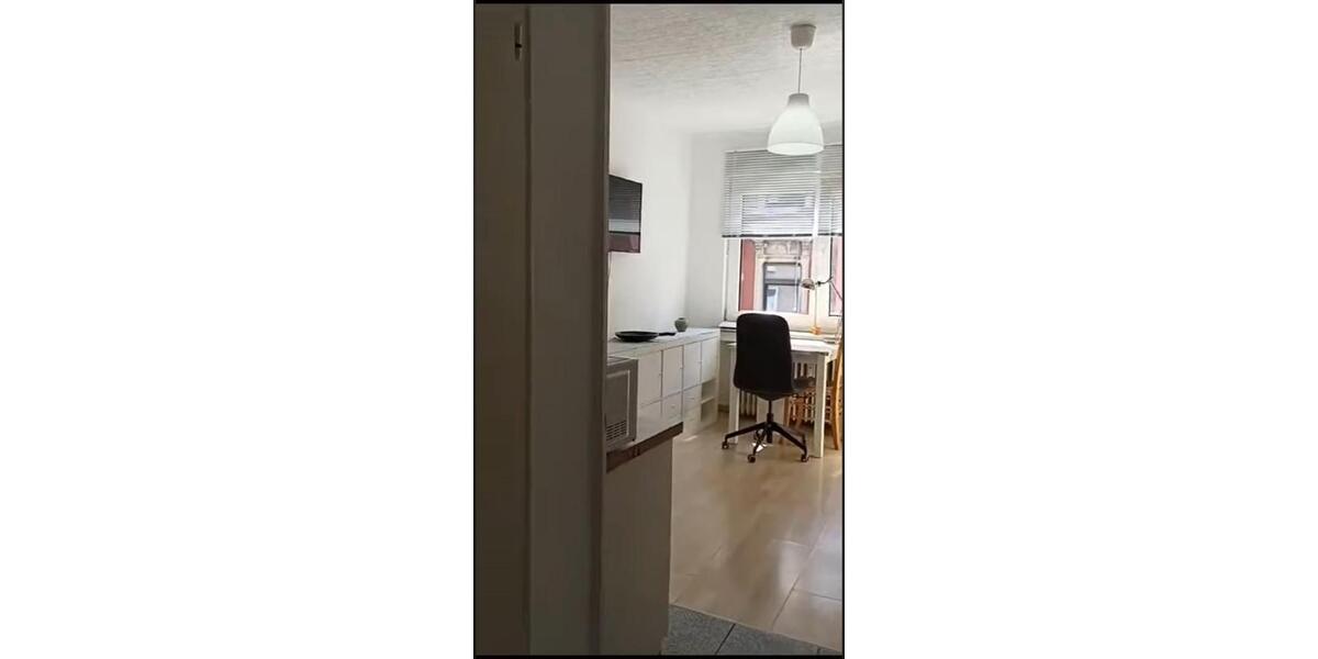 Etagenwohnung Köln Ehrenfeld - 1 Zimmer, 25 m&sup2;, 650&euro; | Angebot:25922843