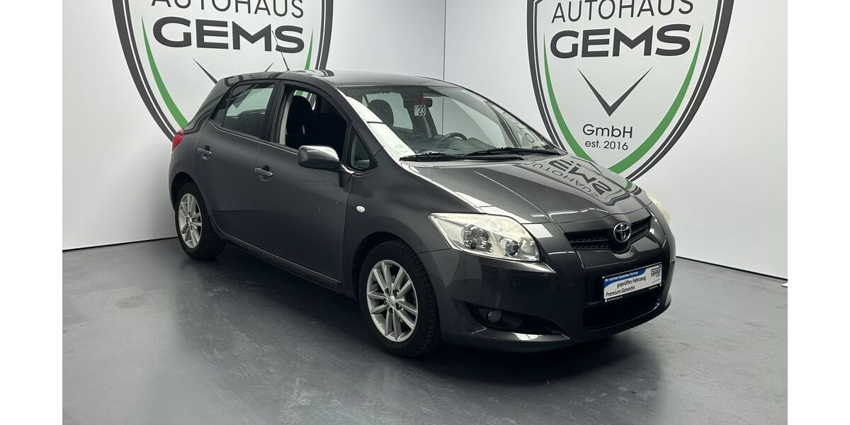 Toyota Auris 149.890 km 3.600 &euro; Königswinter 53639