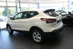 Nissan Qashqai 1.3 DIG-T SHIRO 25.184 km 16.980 &euro; Euskirchen 53881