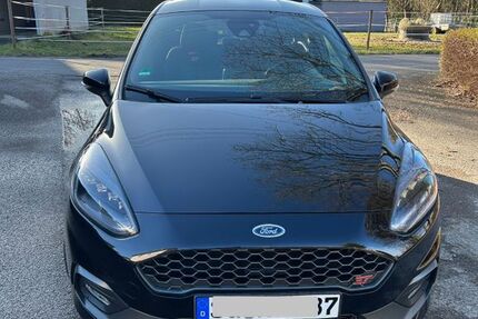 Ford Fiesta 67.300 km 14.800 &euro; Neunkirchen-Seelscheid 53819
