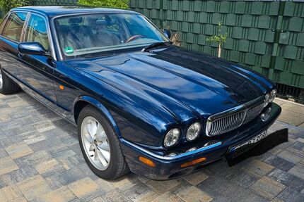 Jaguar XJ 188.000 km 10.700 &euro; BONN 53127