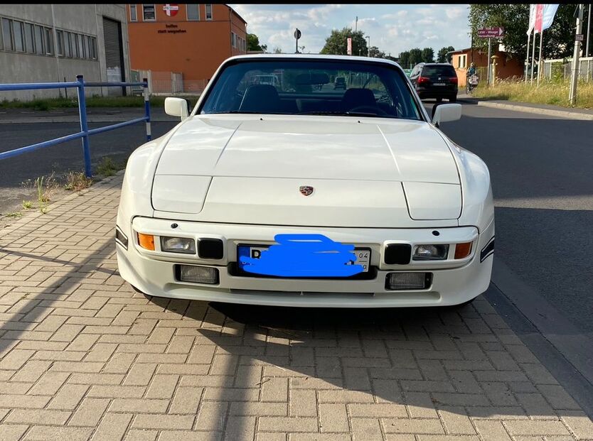 Porsche 944 142.000 km 18.500 € Bonn 53123
