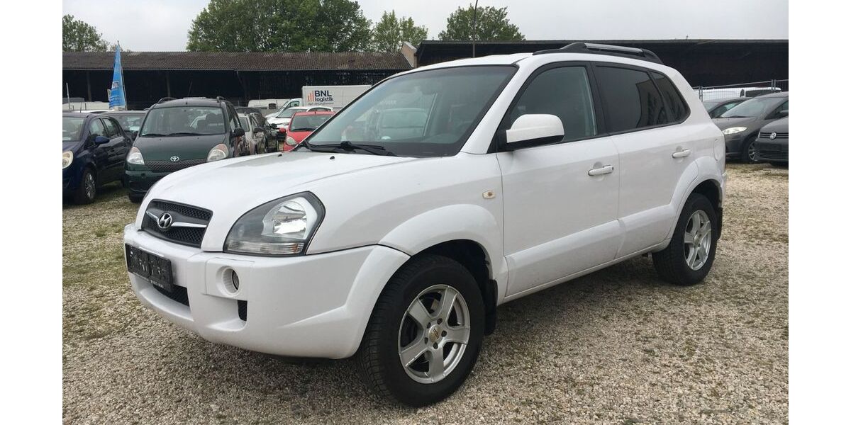 Hyundai TUCSON 165.000 km 3.999 &euro; Bonn 53227