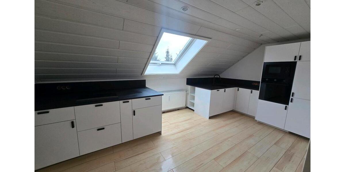 Dachgeschoßwohnung Neunkirchen-Seelscheid Seelscheid - 2 Zimmer, 78 m&sup2;, 650&euro; | Angebot:26462877