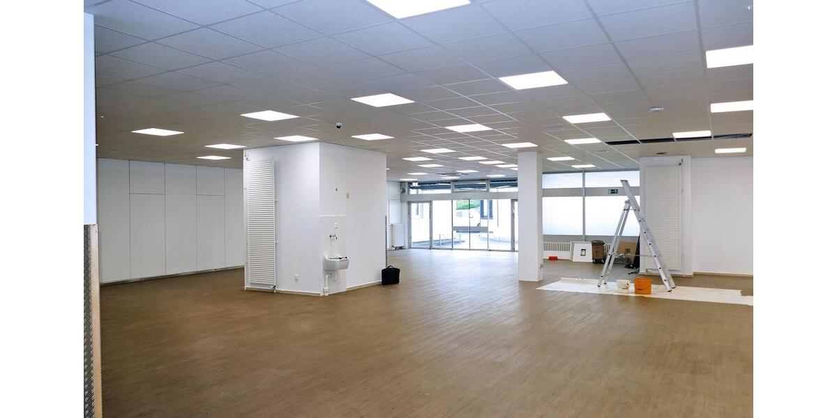 Großzügige Gewerberäume mit flexiblen Gestaltungsvarianten in bester Lage in Wachtberg-Niederbachem zimmer