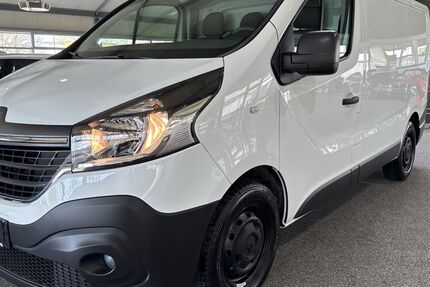Renault Trafic 47.053 km 20.890 &euro; Troisdorf 53842