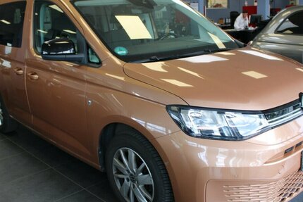 VW Caddy 2.0 TDI BMT DSG Life - 5-Sitzer - 93.211 km 21.980 &euro; Euskirchen 53881