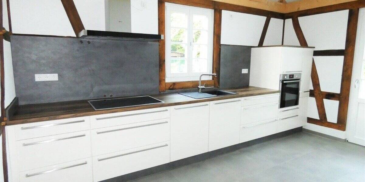 Kernsaniertes Herrenhaus mit traumhaftem Garten in bester Lage von Köln-Dünnwald 6 zimmer