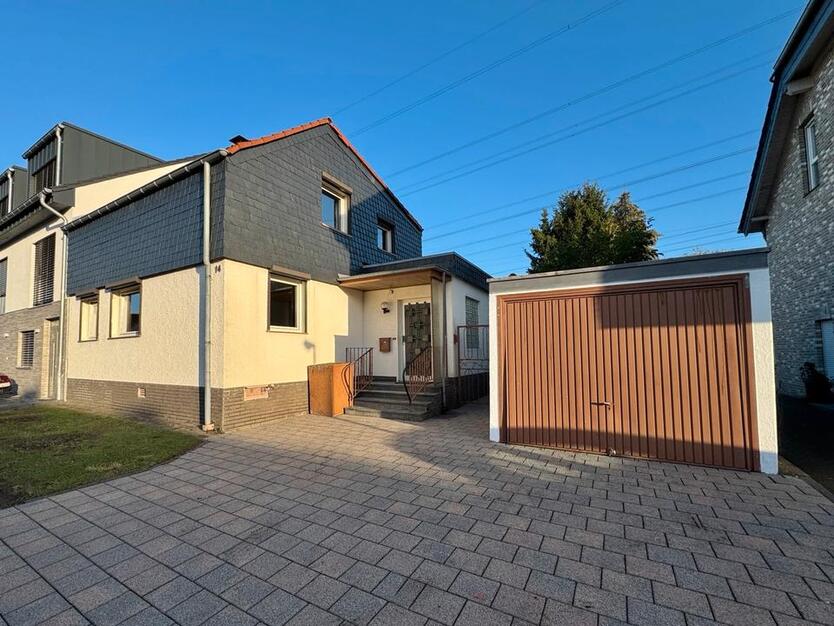 5-Zimmer Haus mit Garten - 15 min zum Hbf Köln zimmer