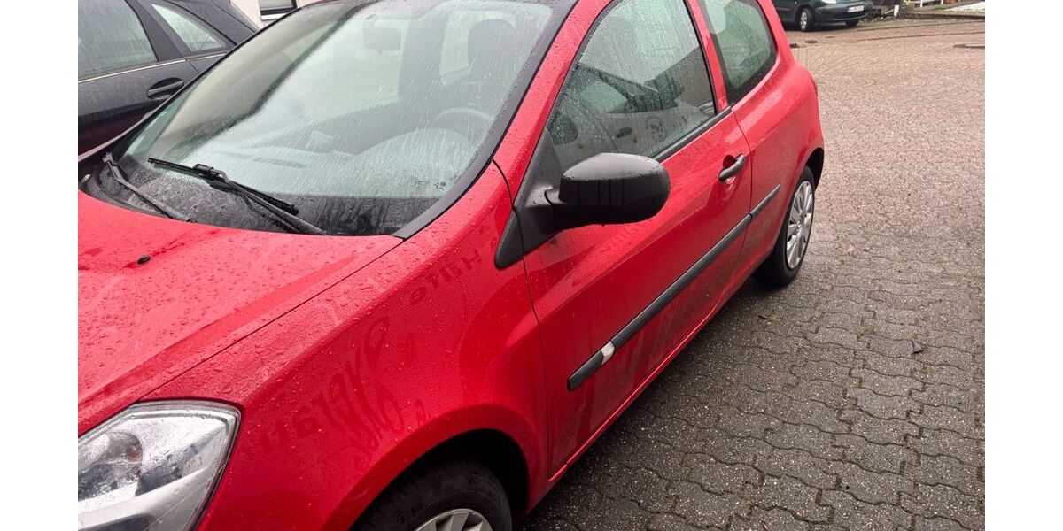 Renault Clio 74.500 km 4.500 &euro; Bergisch Gladbach 51465