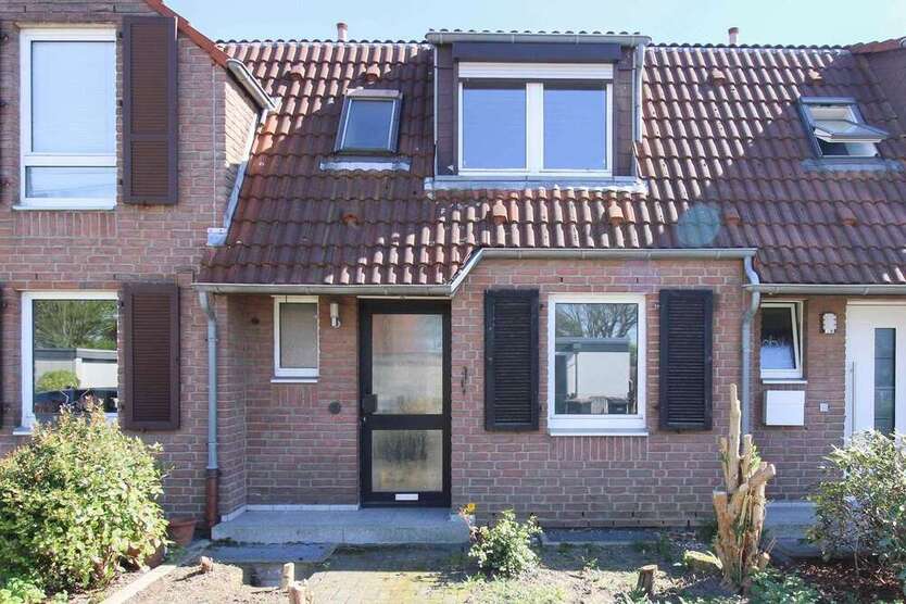 Haus zum Kaufen in Köln 399.000 € 107.26 m²