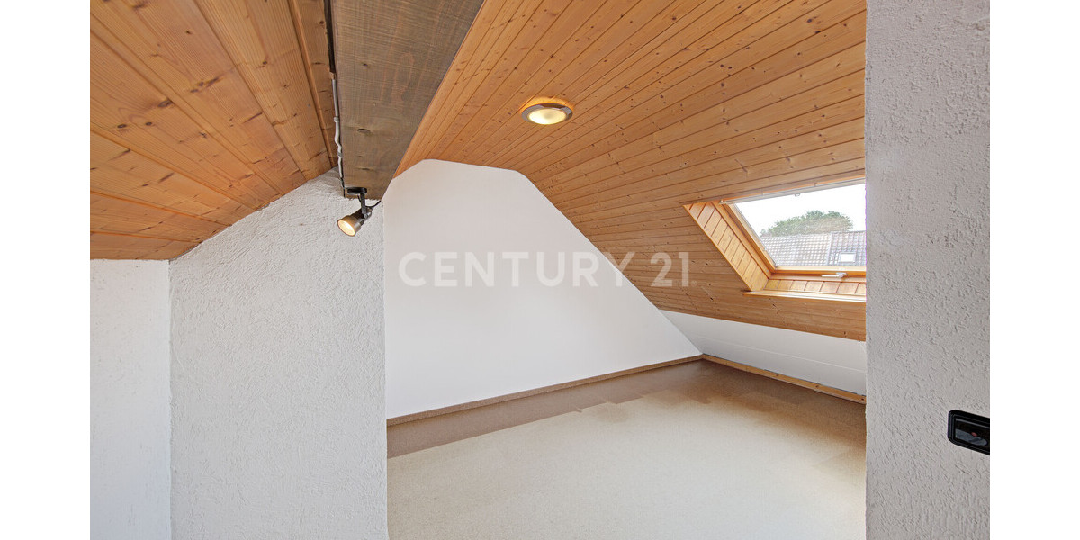 Hier schlägt das Herz höher: Freistehender Architekten-Traum wartet auf Sie! - Einfamilienhaus Euskirchen Dom-Esch | Angebot:27181122