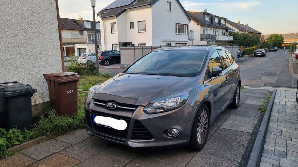 Ford Focus 109.000 km 6.200 € Alfter 53347