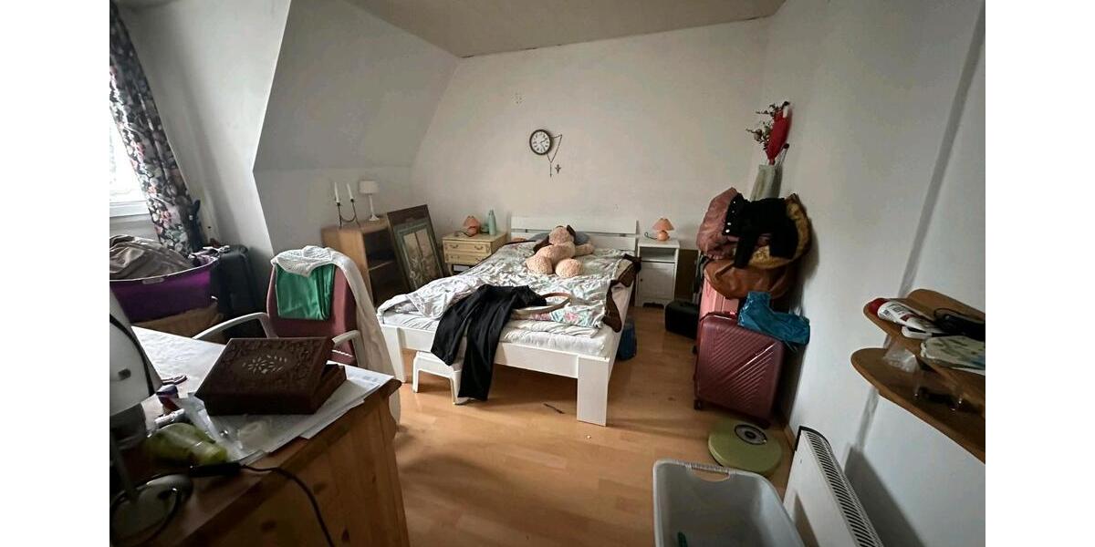 Etagenwohnung Bergisch Gladbach Alt-Frankenforst - 3 Zimmer, 80 m&sup2;, 700&euro; | Angebot:25853035