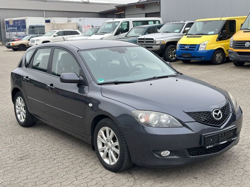 Mazda 3 77.300 km 7.950 € Bornheim 53332