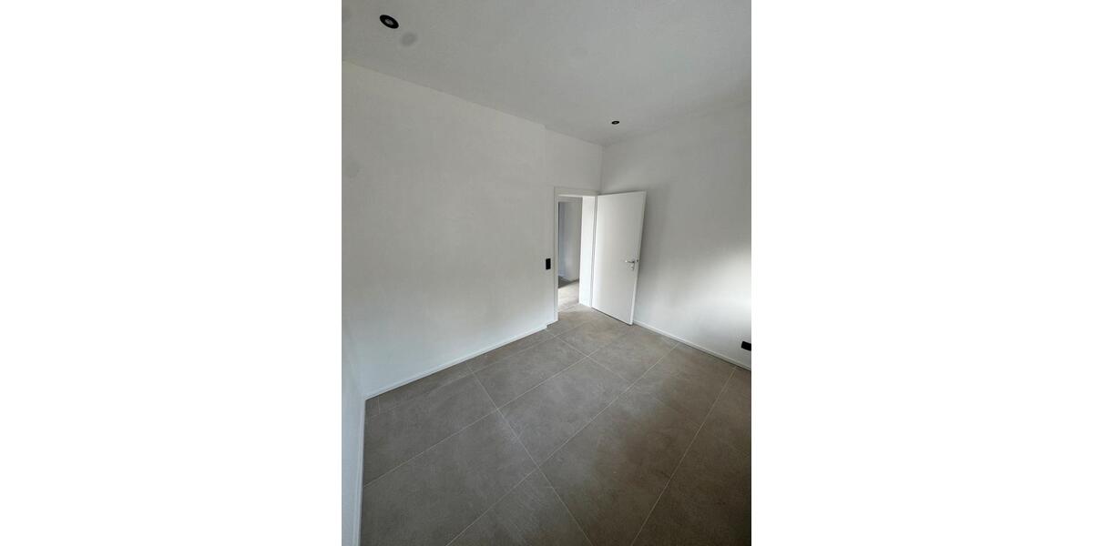 Etagenwohnung Hennef (Sieg) - 3 Zimmer, 80 m&sup2;, 950&euro; | Angebot:25632983