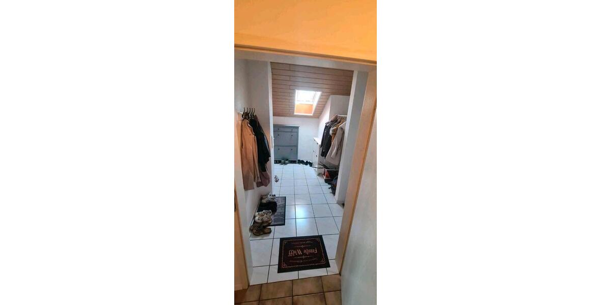 Dachgeschoßwohnung Ruppichteroth - 3.5 Zimmer, 106 m&sup2;, 264.000&euro; | Angebot:26545172
