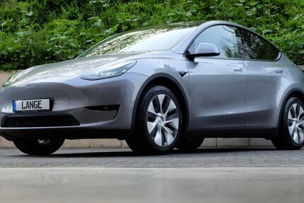 Tesla Model Y 46.528 km 41.980 &euro; Köln 50996