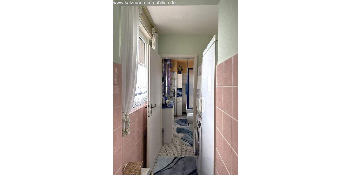 Mehrfamilienhaus, Wohnhaus Hürth Gleuel - 9 Zimmer, 218 m&sup2;, 550.000&euro; | Angebot:25802258