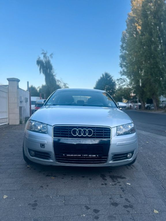 Audi A3 180.000 km 3.499 € Bonn 53227
