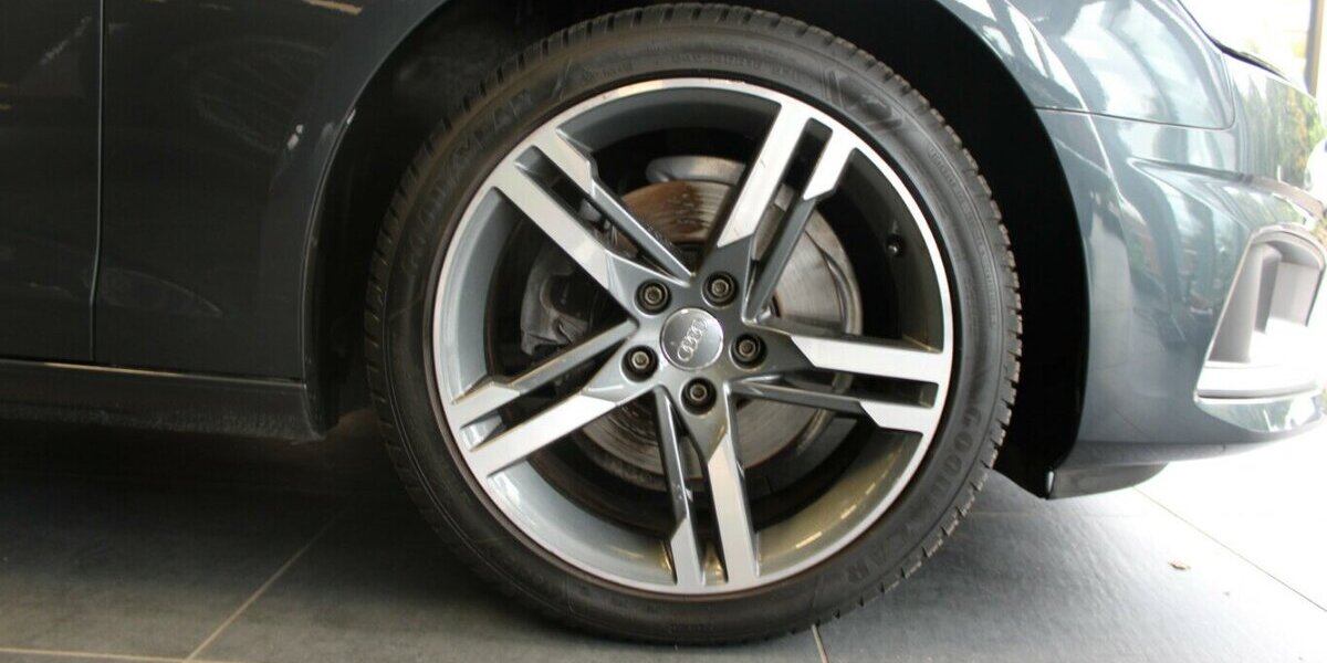 Audi A4 Avant 40 TFSI S TRONIC 67.560 km 23.980 &euro; Euskirchen 53881