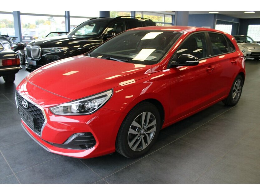 Hyundai i30 1.4 Trend 104.895 km 9.980 € Euskirchen 53881