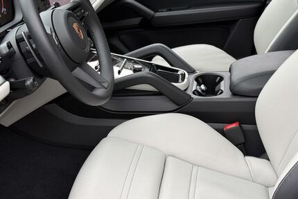 Porsche Cayenne 9.500 km 113.790 &euro; Frechen (bei Köln) 50226