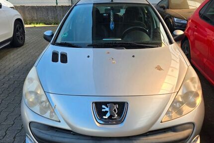 Peugeot 206 157.590 km 2.800 &euro; Gremberghoven 51149
