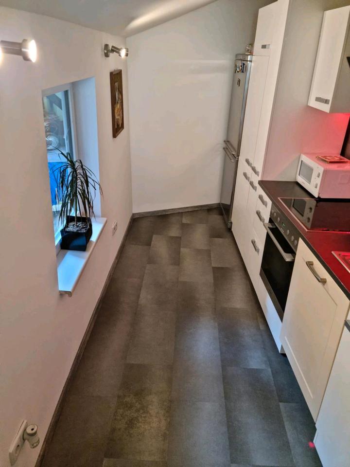 Guten Tag, ich verkaufe ein komplett erneuert Einfamilienhaus.