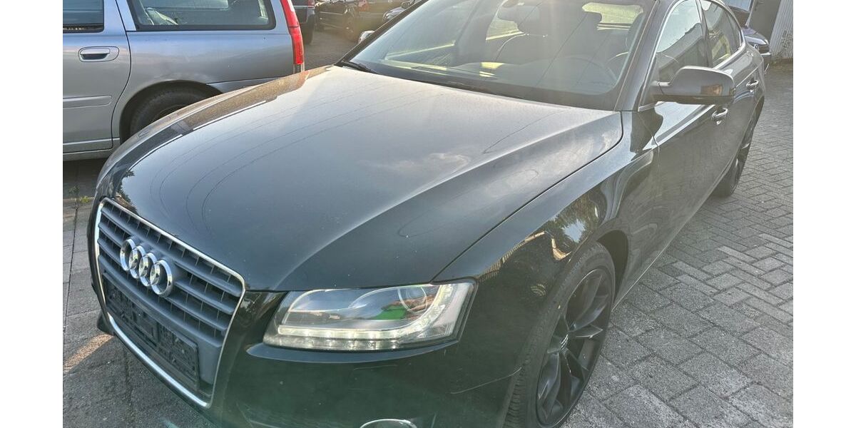 Audi A5 144.000 km 11.999 &euro; Köln 51145